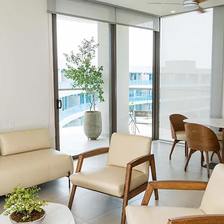 Exclusive With Bbq In Manzanillo Del Mar Apartamento